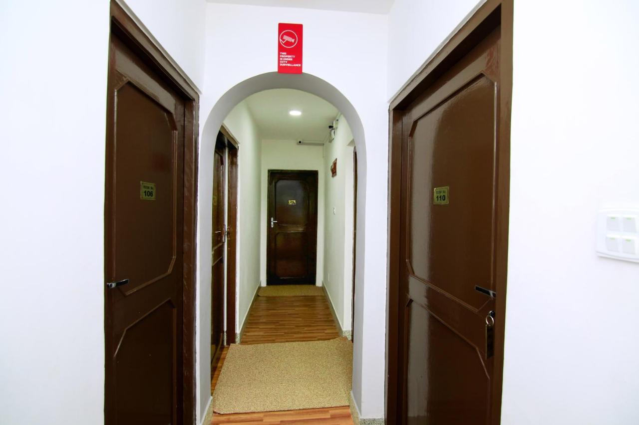 Oyo 104 Hotel Baltic Inn Kathmandu Exterior foto