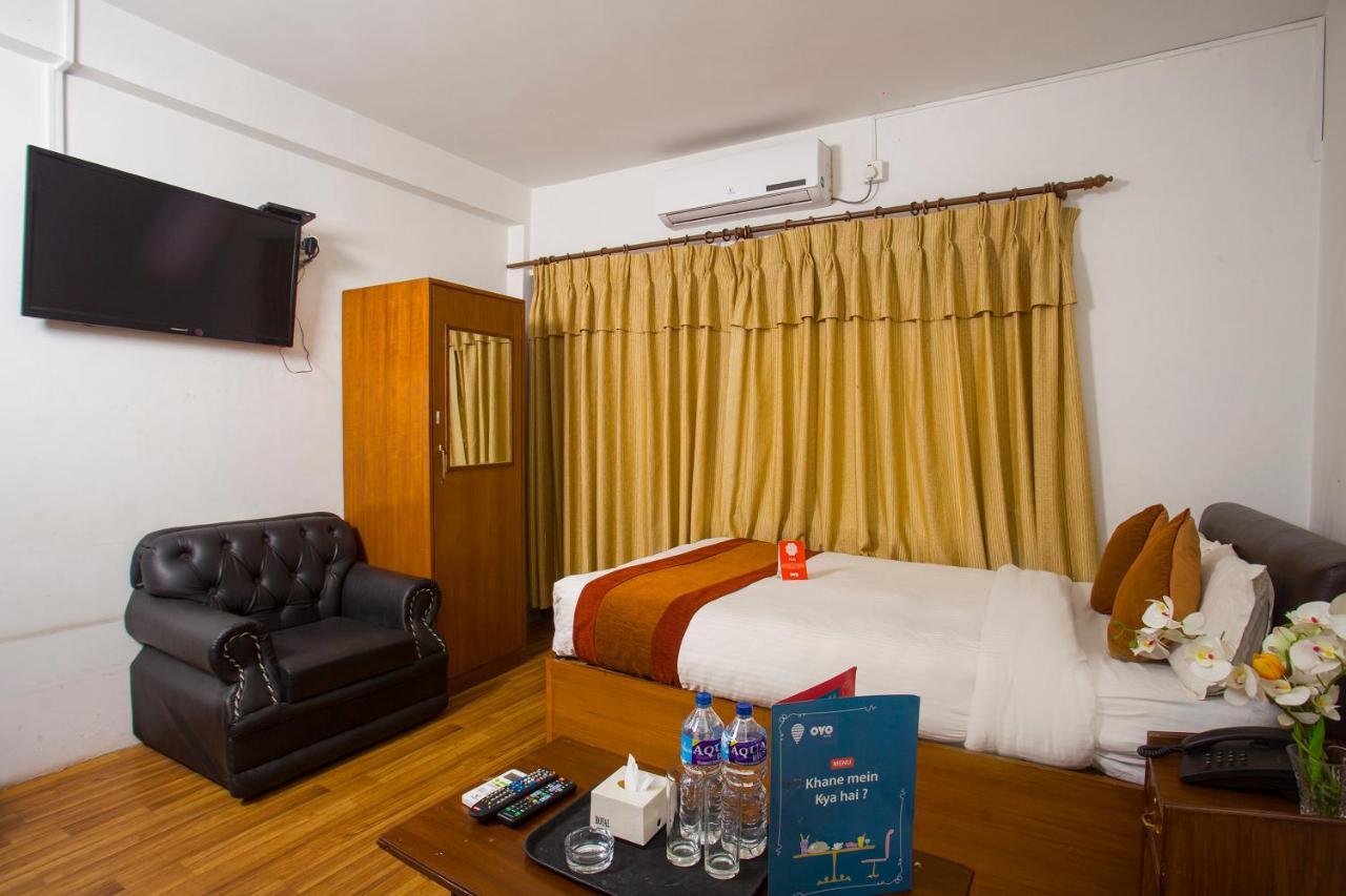 Oyo 104 Hotel Baltic Inn Kathmandu Exterior foto