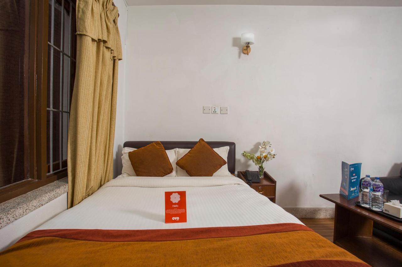 Oyo 104 Hotel Baltic Inn Kathmandu Exterior foto