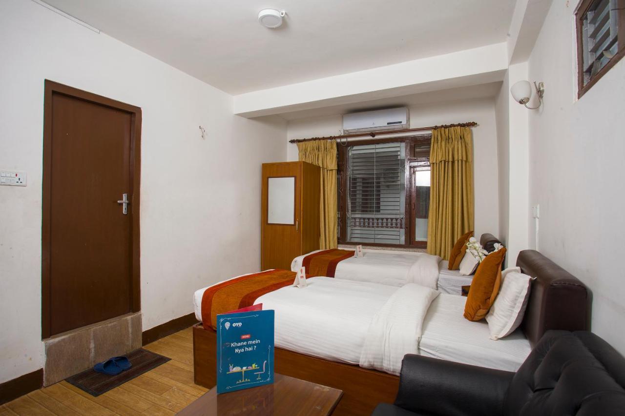 Oyo 104 Hotel Baltic Inn Kathmandu Exterior foto