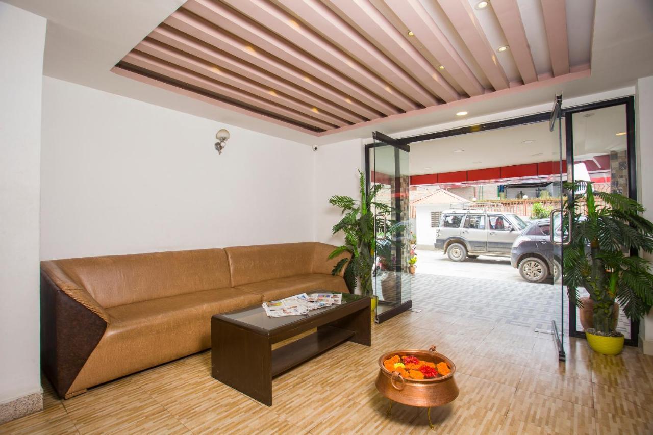 Oyo 104 Hotel Baltic Inn Kathmandu Exterior foto